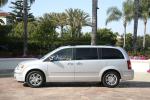 Chrysler Town & Country 2008 года
